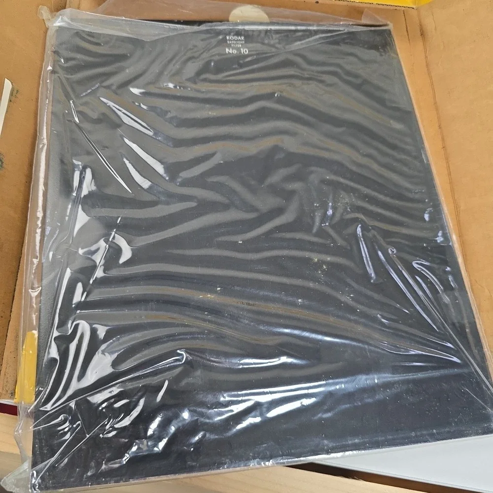 Kodak 10x12 Inch Wratten Series 10 &OC Safelight Filter in Original Box SET of 5